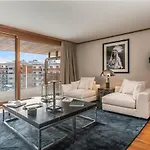 Sport Club Residences & 克莱恩 蒙塔纳