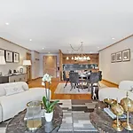 Sport Club Residences & 克莱恩 蒙塔纳