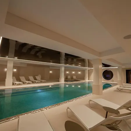 Sport Club Residences & Apartment *